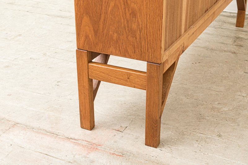 北欧家具　ハンス・Ｊ・ウェグナー　キャビネット