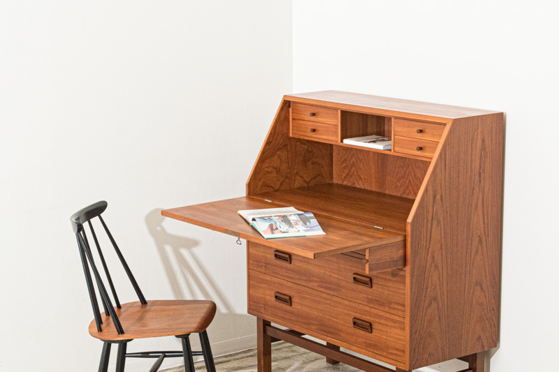 北欧家具　デンマーク　ライティングデスク