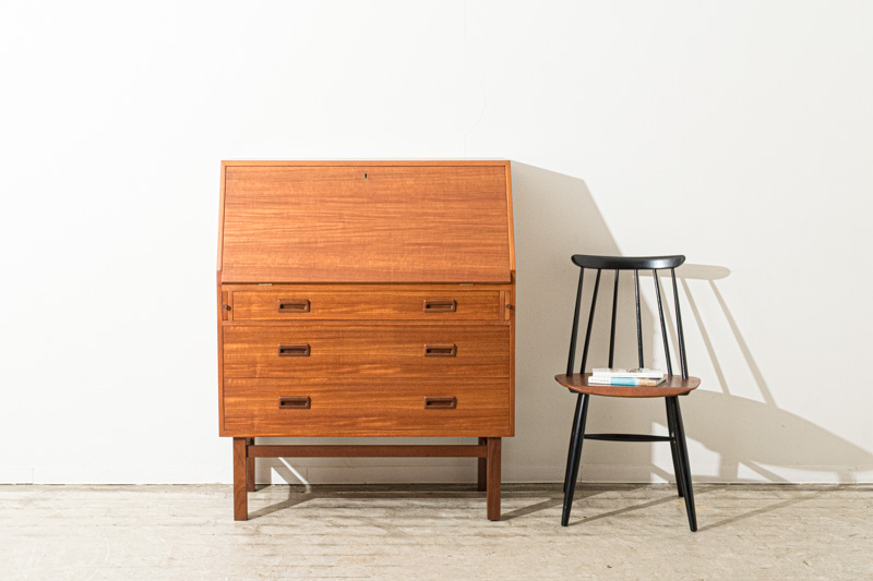 北欧家具　デンマーク　ライティングデスク