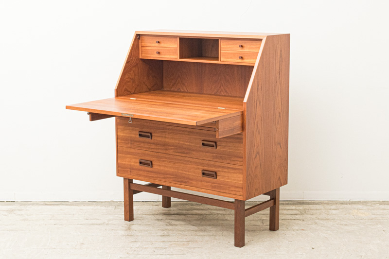 北欧家具　デンマーク　ライティングデスク