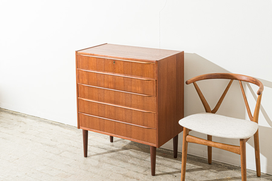 北欧家具　デンマーク　チェスト