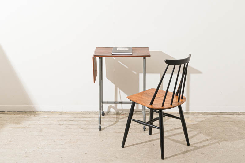 北欧家具　ワゴン