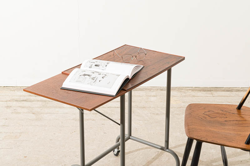 北欧家具　ワゴン