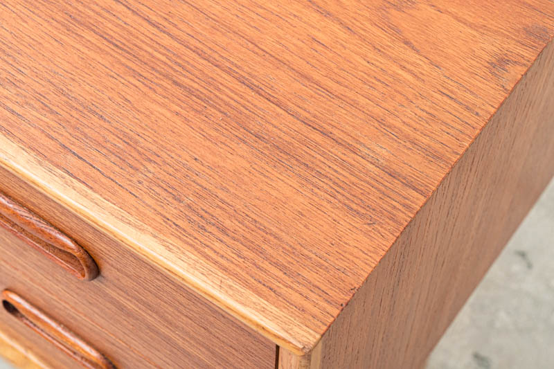 北欧家具　デンマーク　チェスト