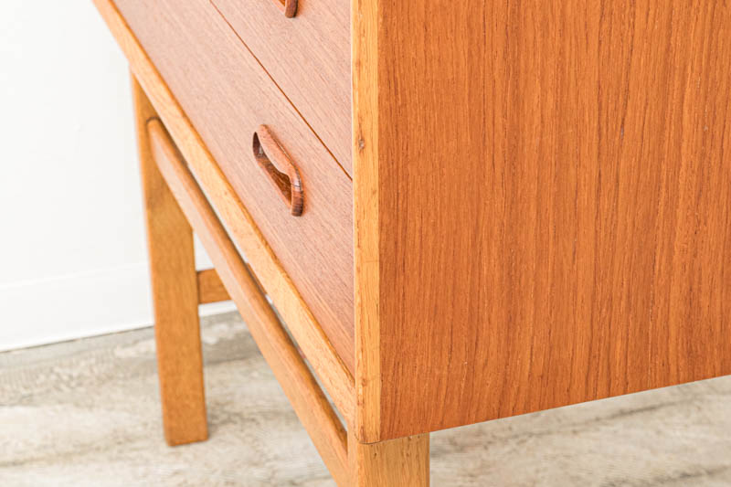 北欧家具　デンマーク　チェスト
