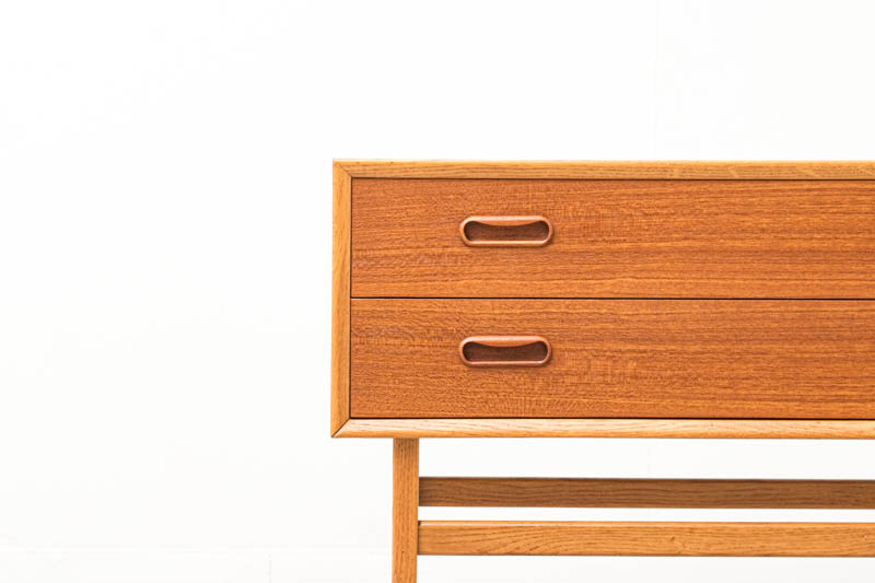 北欧家具　デンマーク　チェスト