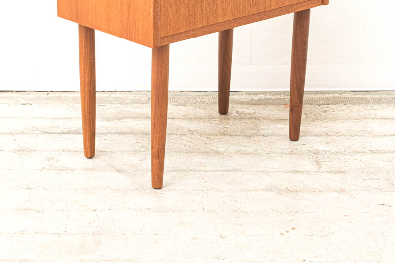 北欧家具　デンマーク　チェスト