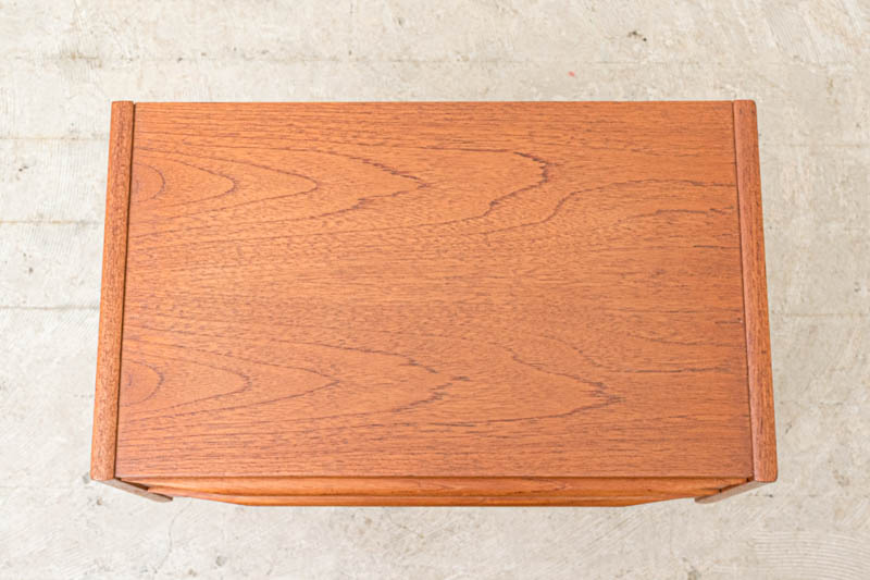 北欧家具　デンマーク　チェスト