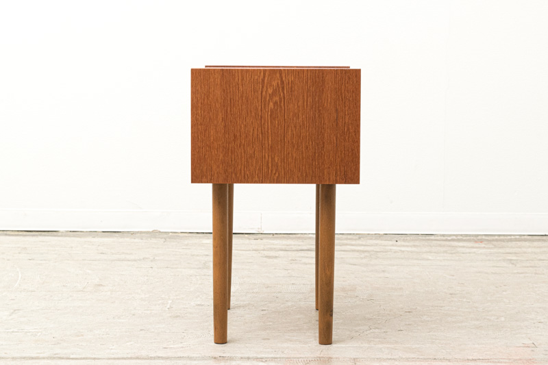 北欧家具　デンマーク　チェスト