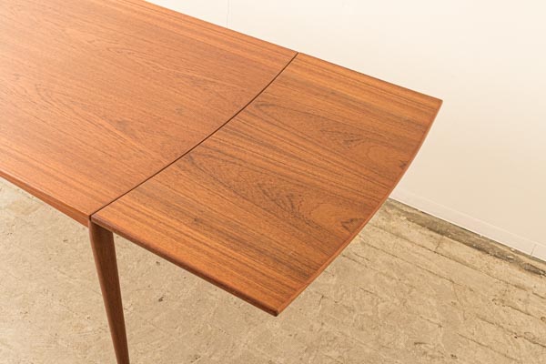 北欧家具　デンマーク　ダイニングテーブル　エクステンション