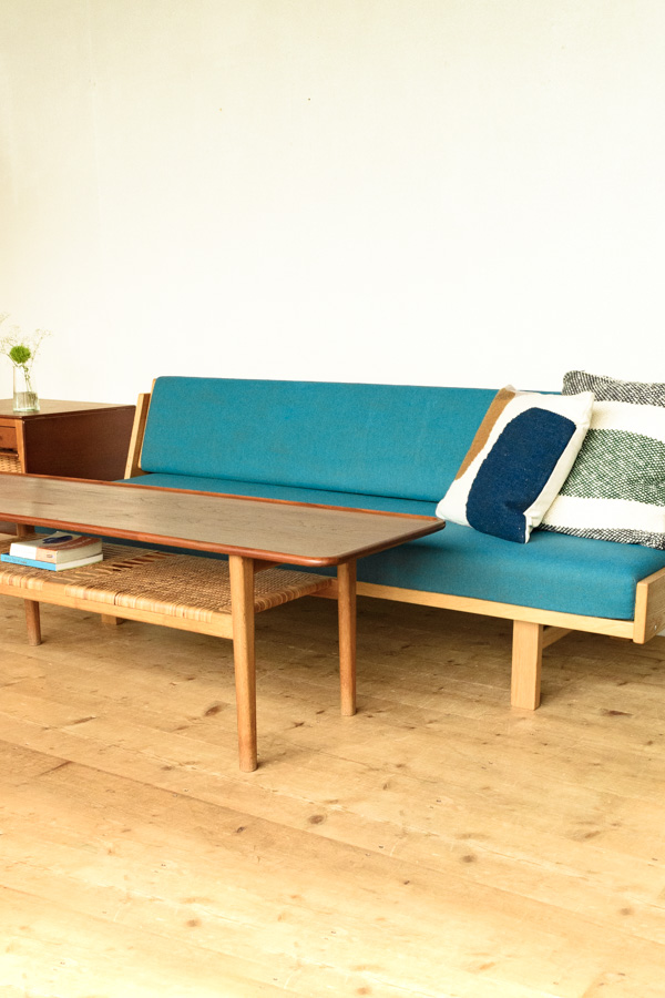 北欧家具 通販 デンマーク製 ハンスJウェグナー ソファテーブル