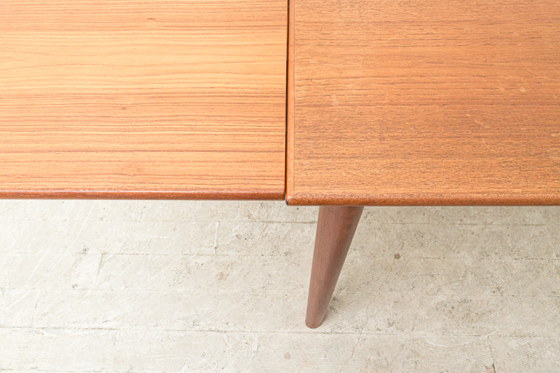 北欧家具　デンマーク　ダイニングテーブル　エクステンション