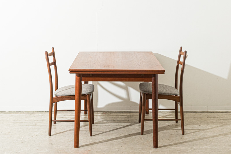 北欧家具　デンマーク　ダイニングテーブル　エクステンション