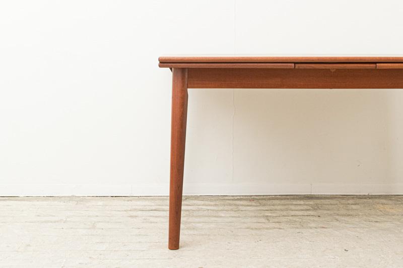 北欧家具　デンマーク　ダイニングテーブル　エクステンション