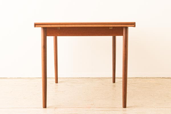 北欧家具　デンマーク　ダイニングテーブル　エクステンション