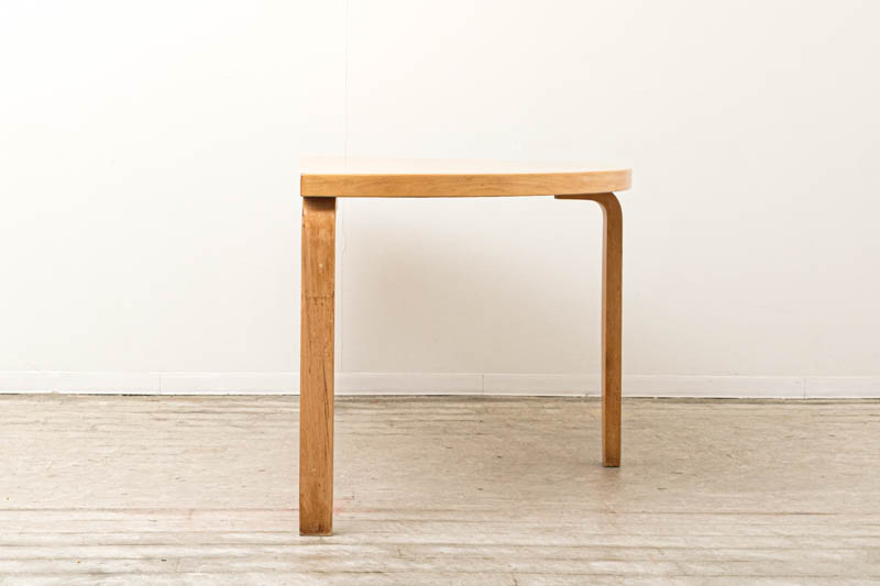 北欧家具　artek　アルヴァ・アアルト　テーブル