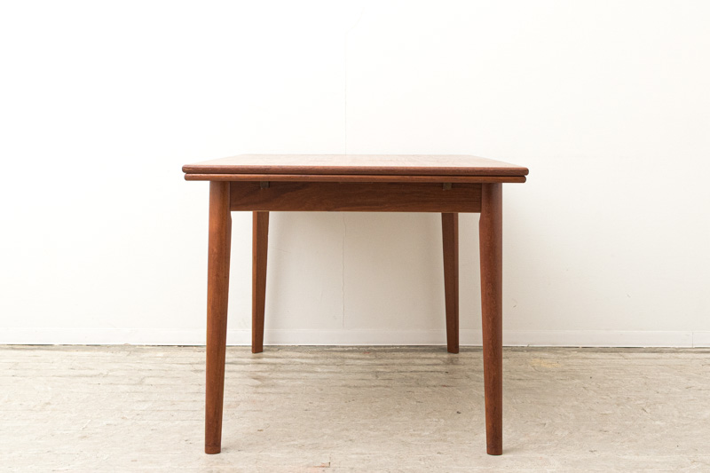 ダイニングテーブル　伸縮　デンマーク DENMARK