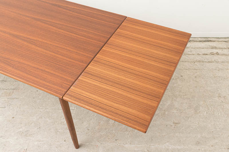 北欧家具　デンマーク　ダイニングテーブル　エクステンション