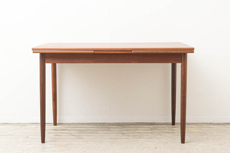 北欧家具　デンマーク　ダイニングテーブル　エクステンション