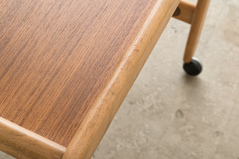 北欧家具　デンマーク製　ワゴンテーブル