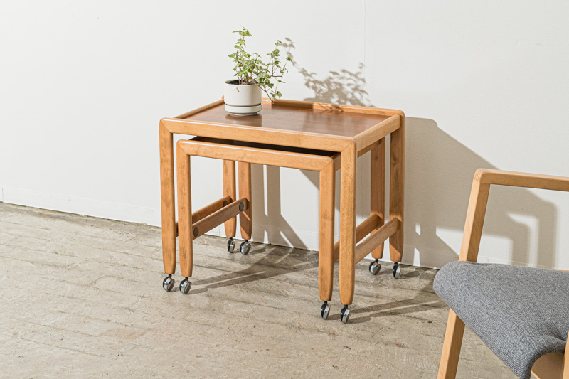 北欧家具　デンマーク製　ワゴンテーブル