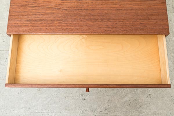 北欧家具　デンマーク　サイドテーブル
