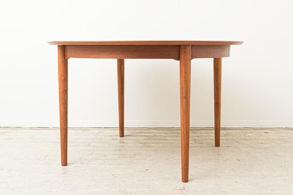 北欧家具　ダイニングテーブル　エクステンション