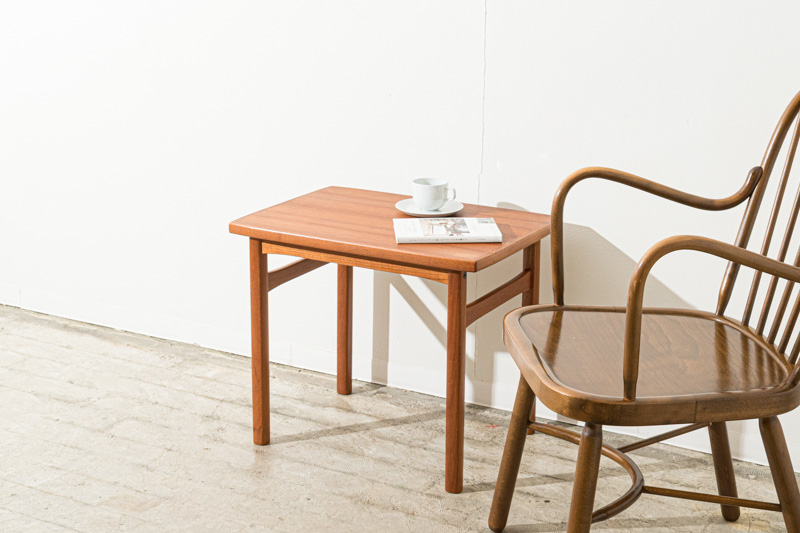 スウェーデン　ヴィンテージ　BERTIL FRIDHAGEN サイドテーブル Bertil Fridhagen Side Board in Teak & Oak Bodafors 1958