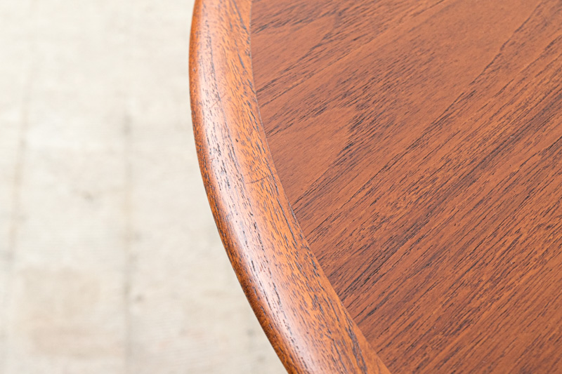 北欧家具　デンマーク　ネストテーブル