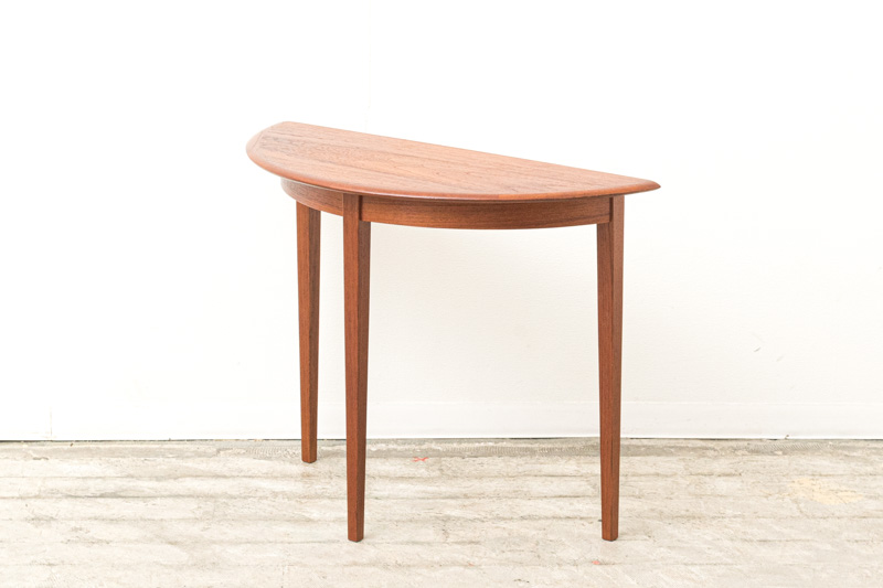 北欧家具　デンマーク　ネストテーブル