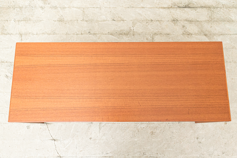 北欧家具　デンマーク　ソファテーブル