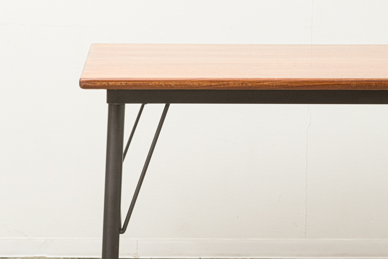 北欧家具　デンマーク製　テーブル