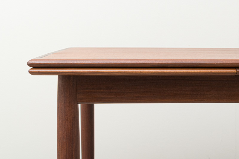 北欧家具　デンマーク　ダイニングテーブル　エクステンション