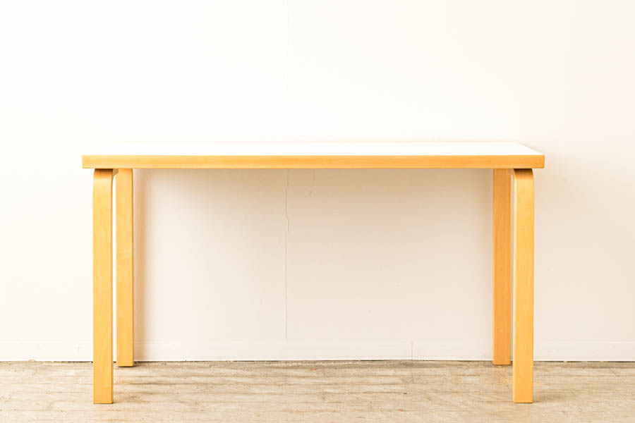 北欧家具　artek　アルヴァ・アアルト　テーブル