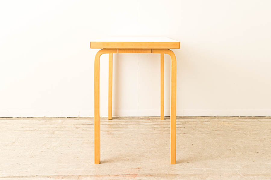 北欧家具　artek　アルヴァ・アアルト　テーブル