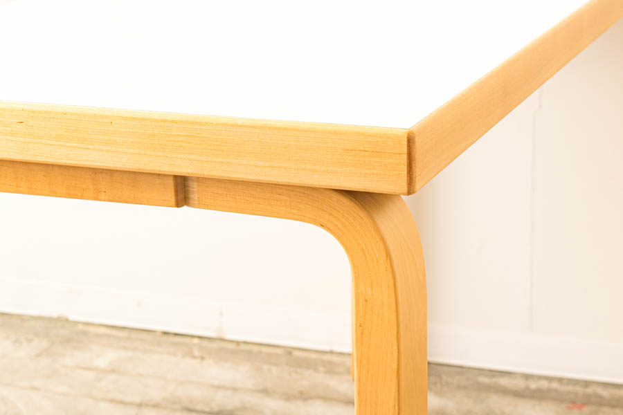 北欧家具　artek　アルヴァ・アアルト　テーブル