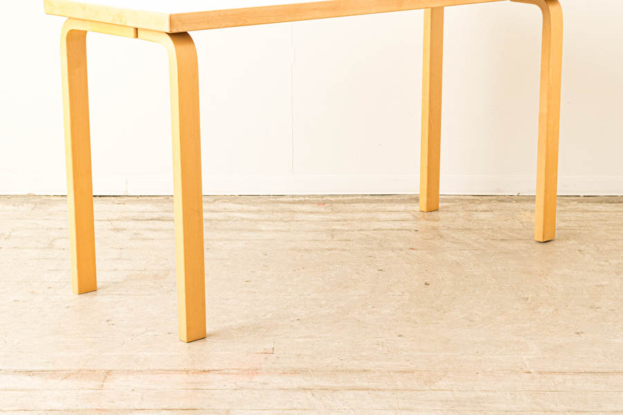 北欧家具　artek　アルヴァ・アアルト　テーブル