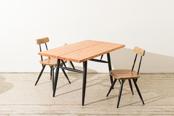 北欧家具　イルマリ・タピオヴァーラ　ピルッカテーブル