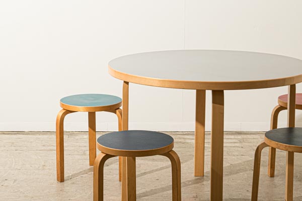 北欧家具　artek　アルヴァ・アアルト　テーブル